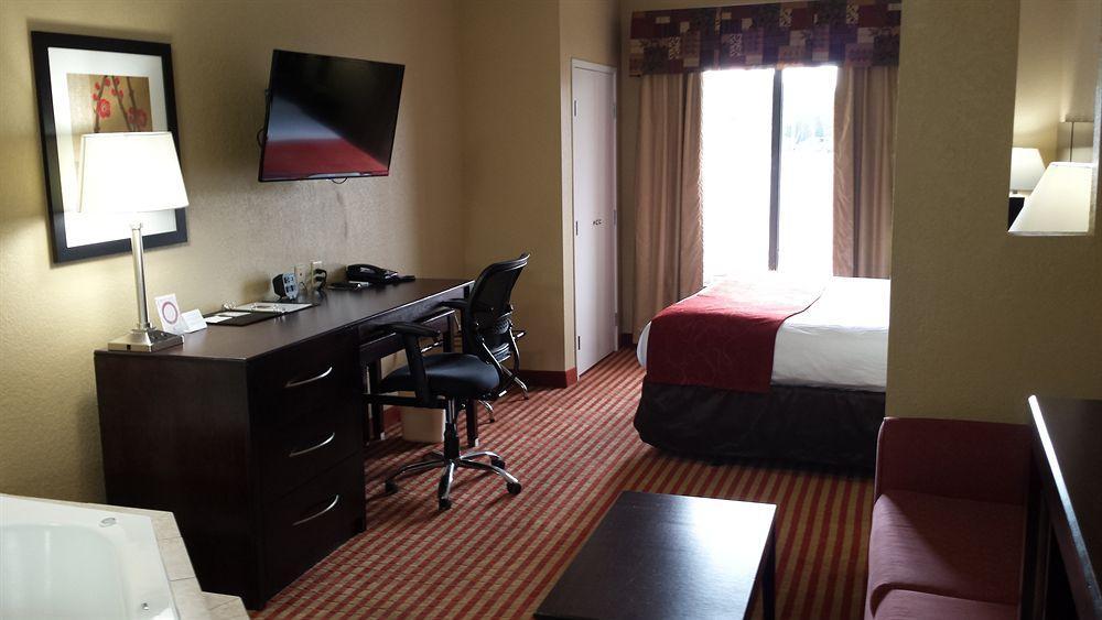 Comfort Suites Вейкросс Екстер'єр фото
