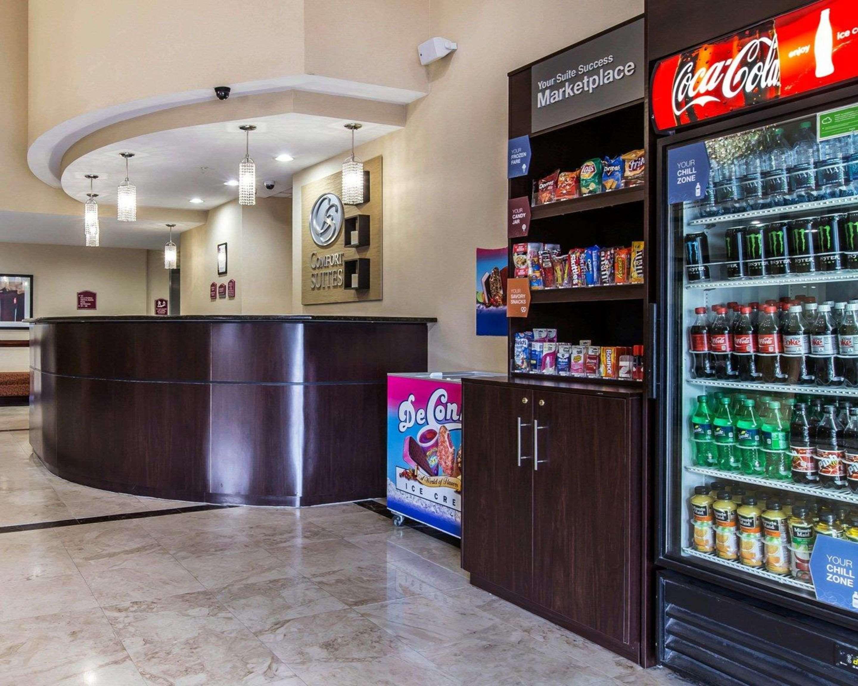 Comfort Suites Вейкросс Екстер'єр фото